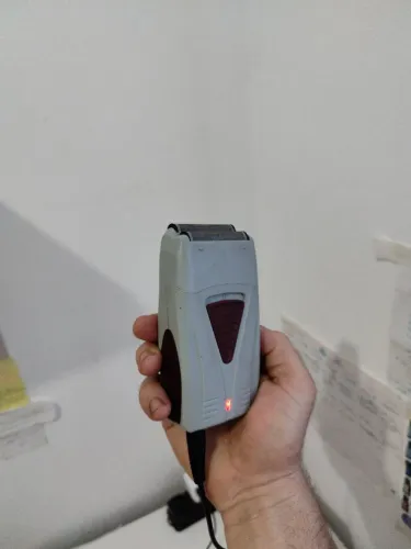 Barbeador elétrico 4d shaver lk-2202