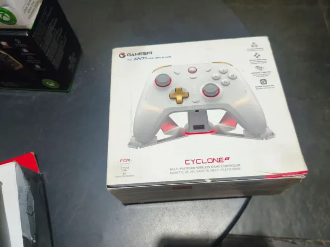 Lote 4 Controles Gamer Premium - GameSir + Nintendo Switch Pro [NOVOS NA CAIXA