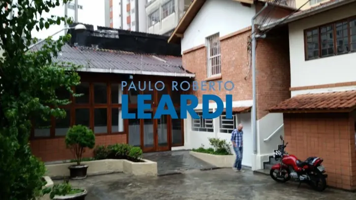 CASA ASSOBRADADA - BELA VISTA - SP