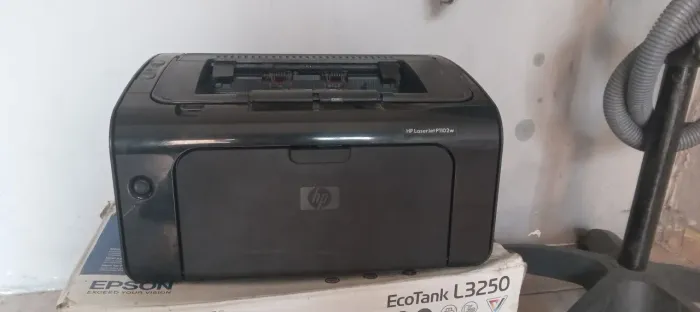 impressora a laser HP 110w