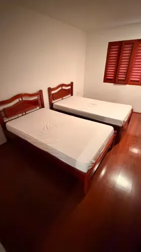 Camas (2 unidades solteiro/viúvo)