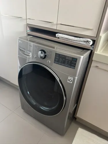 Lava e seca LG 14kg / 8 kg modelo alta capacidade