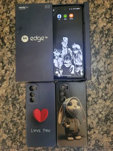 Edge 30