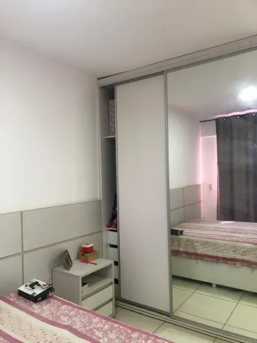 Alugo excelente apartamento mobiliado de 3 quartos com suite no Cind. Borges Landeiro Trop
