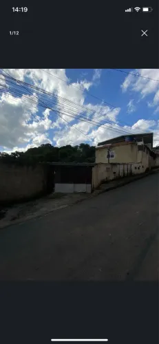 Casa com 2 Kitnets