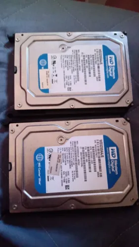 dois disco rígido Hd 320gb wertern digital sata pc