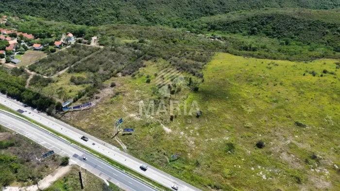 Área com 3 hectares às margens da BR 232 à venda em Gravatá/PE!