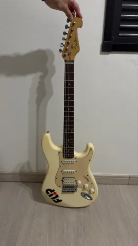 Vendo Guitarra Shelter USA