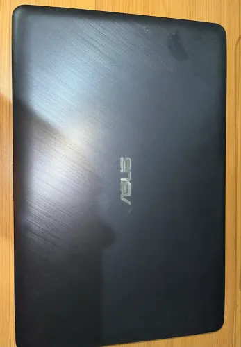 ASUS VivoBook - Intel i3 - Pouco usado