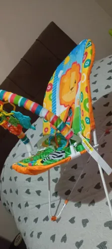 Cadeirinha de descanso musical
