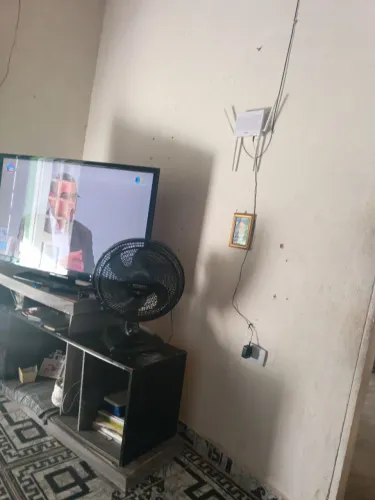 Vende -se uma casa