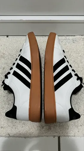 Tênis Adidas Grand Court 2.0 Branco/Preto Sola Caramelo - Pouco Uso