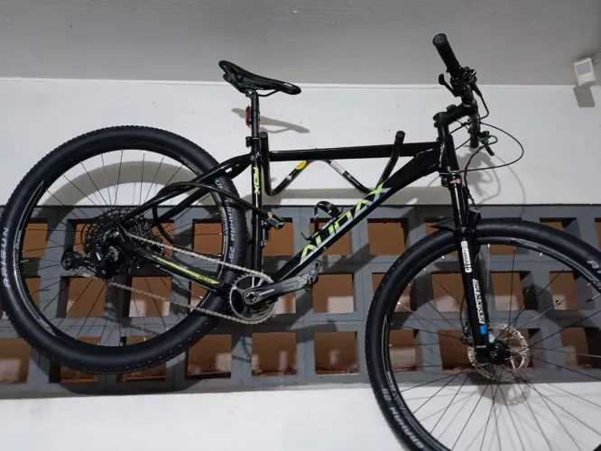Audax ADX Série Especial