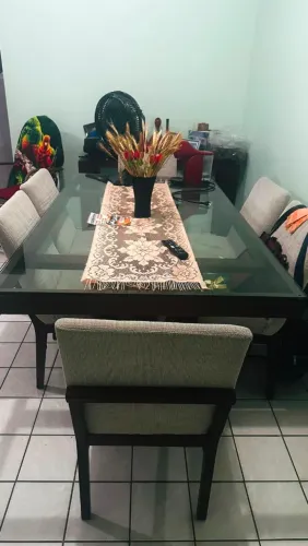Mesa de jantar tampo de vidro