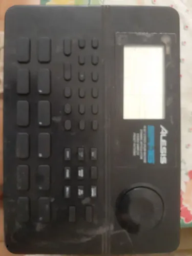 Bateria alesis sr16 para conserto ou retirada de peças