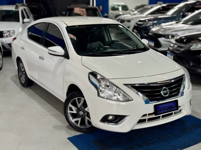 Nissan Versa Unique 1.6 16V Flex 4P Mec. 2016