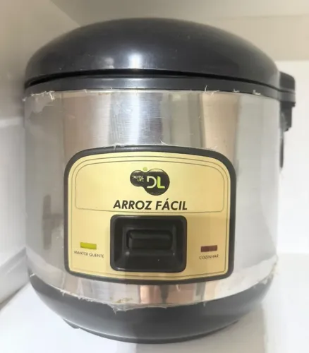 Panela de arroz elétrica