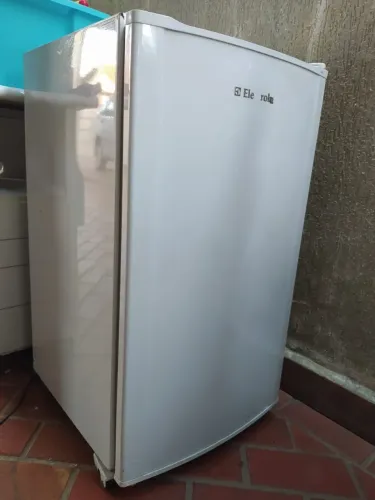 Frigobar Electrolux