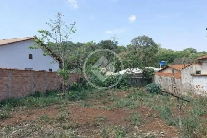Terreno á venda -Park Jardim Brasília / Pirinópolis codigo: 278946