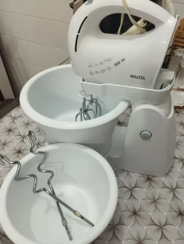 Batedeira de bolo Walita