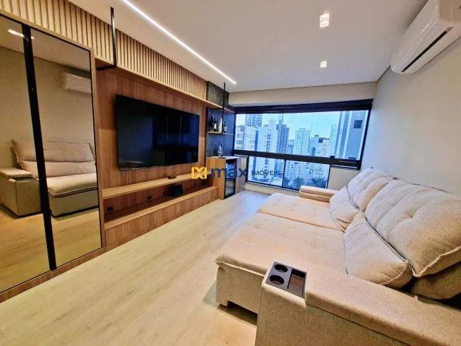 Apartamento para Aluguel no Centro de Balneário Camboriú em prédio Frente Mar