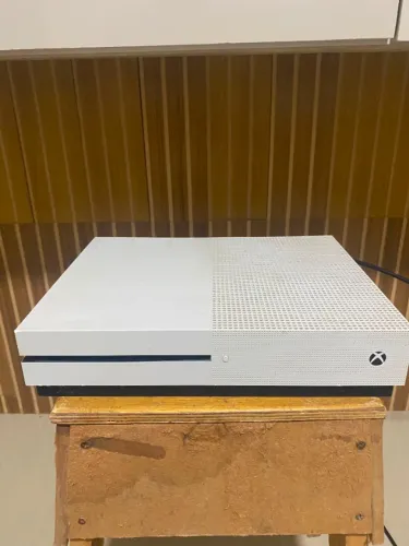 Xbox One S - 1TB