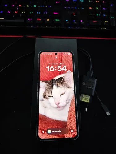 Samsung Z Flip 6