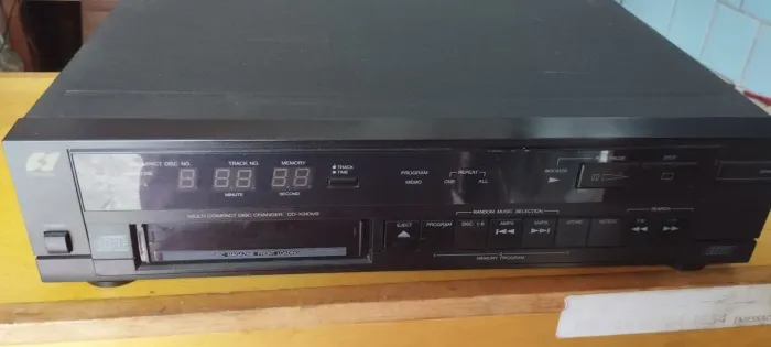 Raro CD Player Sansui Mod CD-X310MII