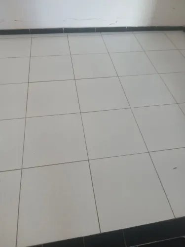 Serviços de pedreiro. Pinturas. E serralheiro!