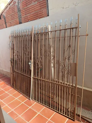 Portão de Ferro Maciço (10m) com lanças - Vendo Inteiro ou Em Partes!