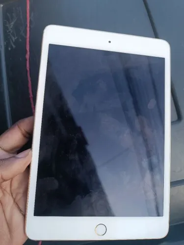 iPad Mini 4 Apple 128GB Wi-Fi - [Cor do dourado] - Muito Bem Cuidado