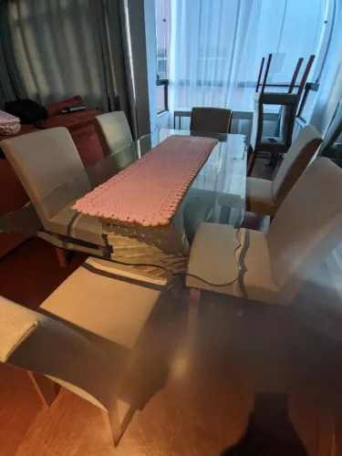 MESA DE JANTAR PARA 8 LUGARES