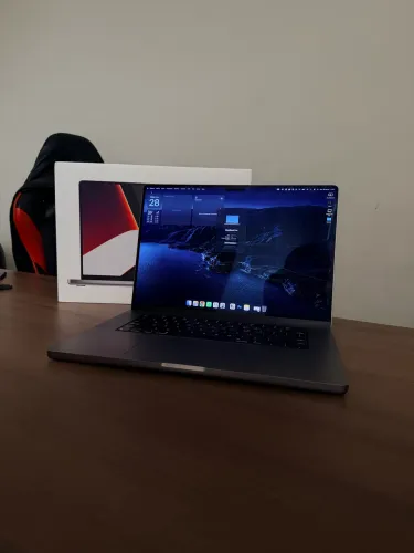 MacBook Pro M1 Pro, 16GB RAM 512GB SSD, 16 Polegadas