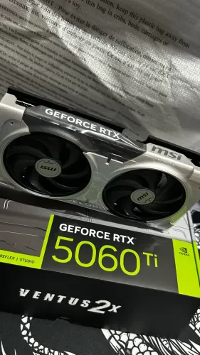 RTX 5060 ti ventus OC PLUS 8gb ( LACRADA ) NF