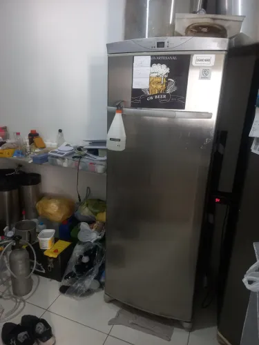 Vendo ou troco em geladeira 1 porta frost free!!