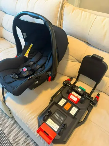 Bebê conforto Risus Black ABC Design + BASE ISOFIX