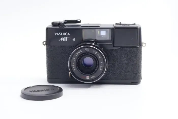 Yashica MF-1 35mm dos anos 70 - Impecável e Funcionando