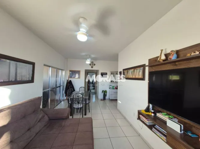 Casa com 3 dormitórios à venda, 174 m² por R$ 450.000 - Residencial Vale das Águas - Iacan