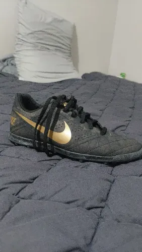 CHUTEIRA NIKE 