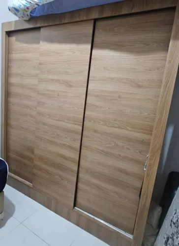 Guarda roupas 3 portas