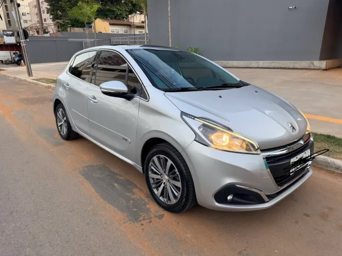 Peugeot 208 Griffe 1.6 Flex 16V 5P Aut. 2017