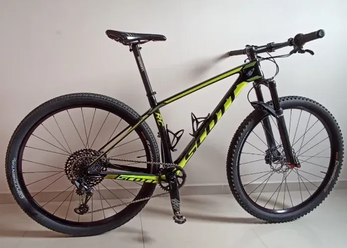 Scott Scale RC900 World Cup - Tam M (17.5)