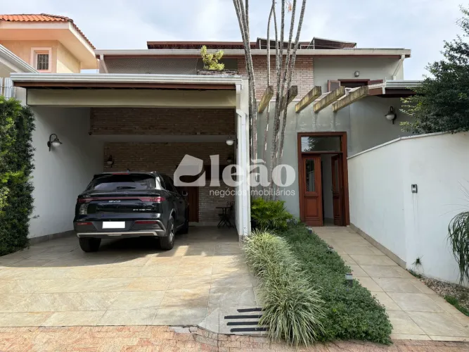 Condomínio Recanto Ecológico - Casa com 4 suítes e piscina à venda no Condomínio Recanto E