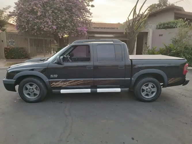 Chevrolet S10 Pick-up Rodeio 2.4 MPFI F.power CD 2011