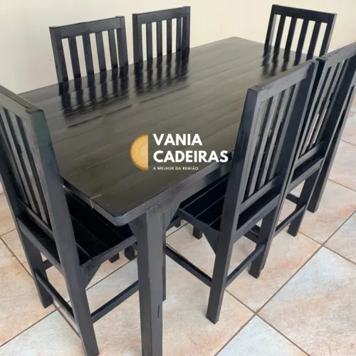Conjunto de mesa de madeira 
