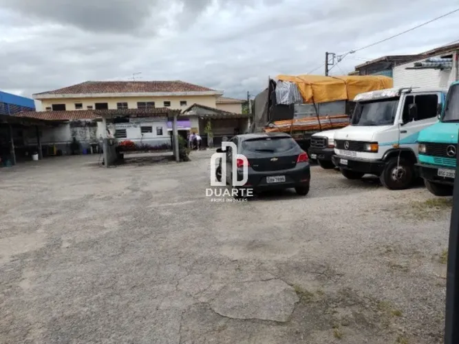VENDO TERRENO EM SANTOS