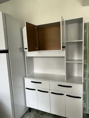 Armário cozinha 400,00