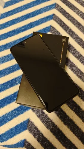 Xiaomi Poco F4