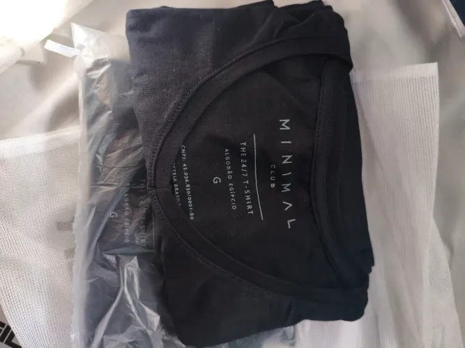 Camiseta Minimal Preta Tam G