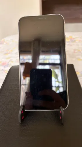 iPhone 11 128 GB branco - bom estado, tela intacta